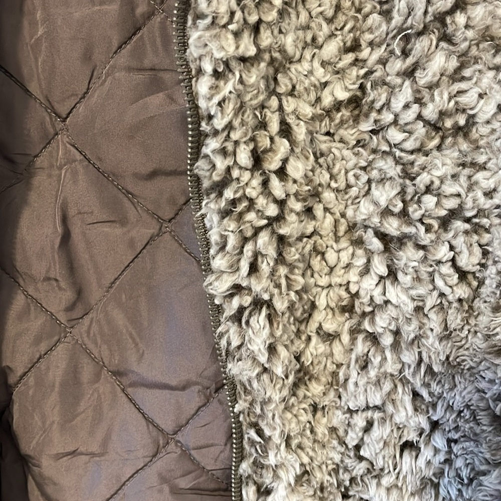 Maurice’s Vest - L - Picture 3 of 7